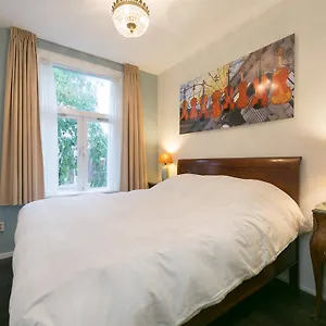 Apartment The Sunny - R.q.c., The Hague